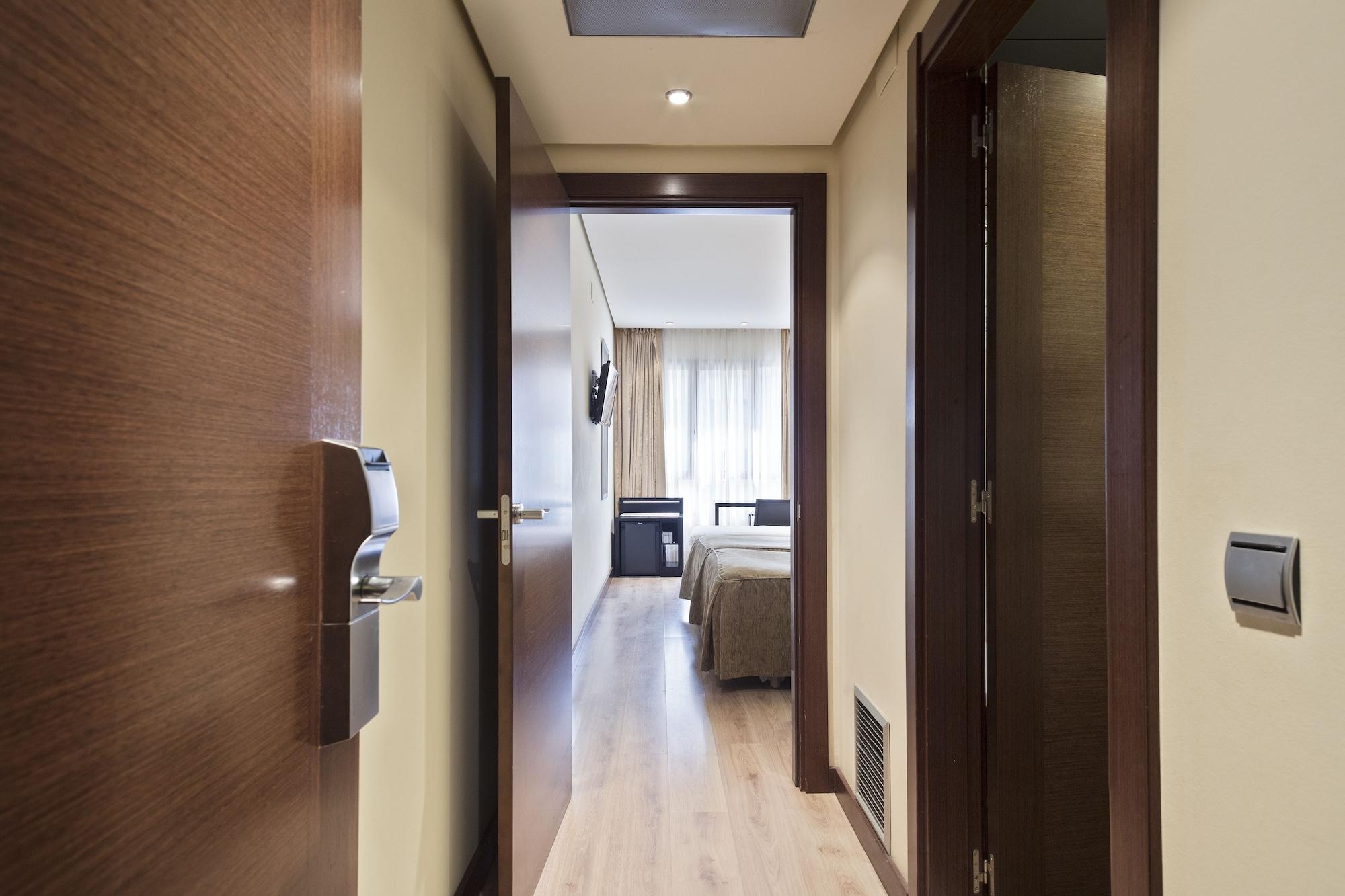 Occidental Pamplona Hotell Exteriör bild