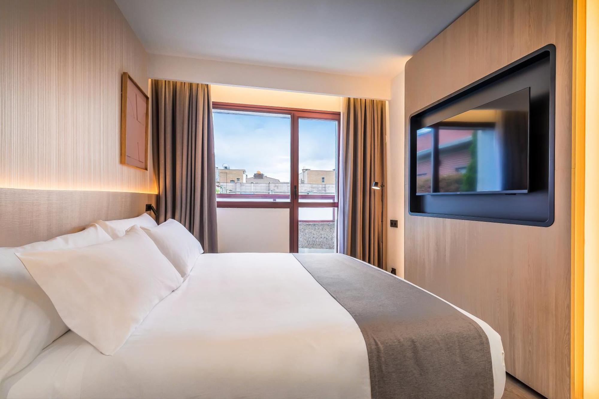 Occidental Pamplona Hotell Exteriör bild