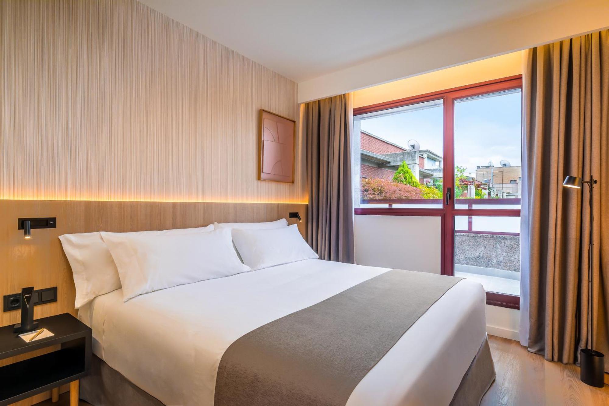 Occidental Pamplona Hotell Exteriör bild