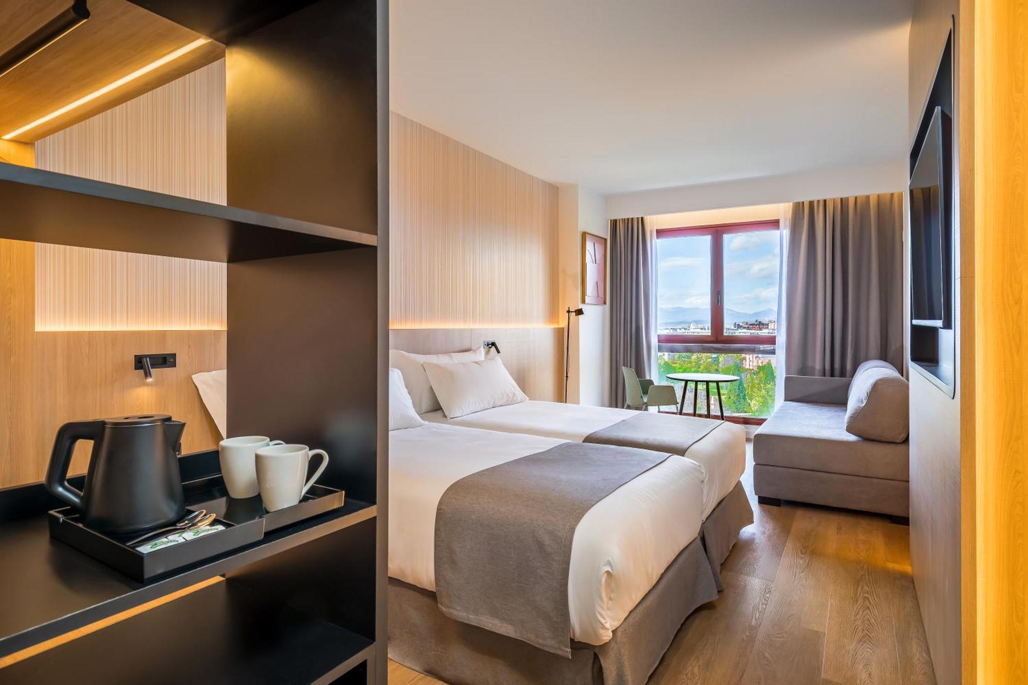 Occidental Pamplona Hotell Exteriör bild