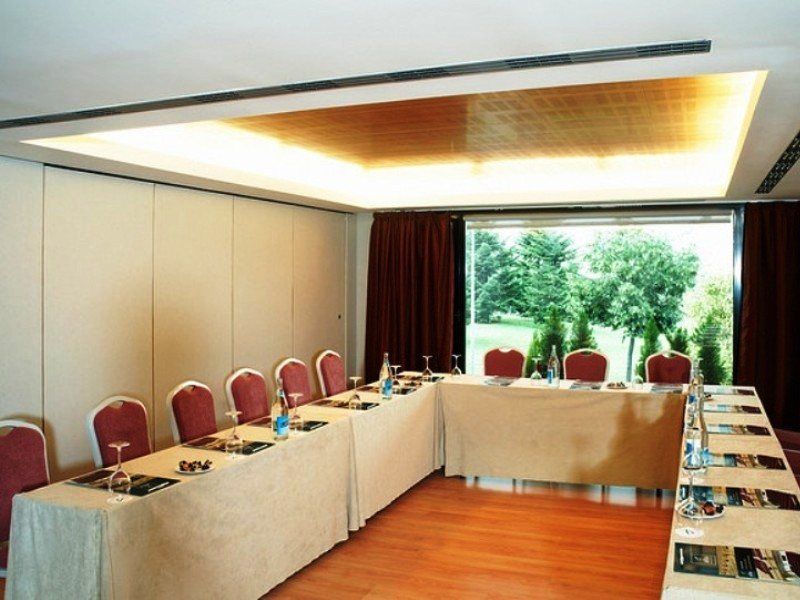 Occidental Pamplona Hotell Exteriör bild