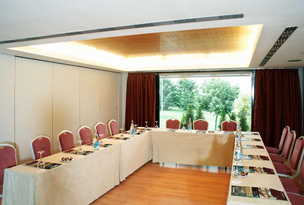 Occidental Pamplona Hotell Exteriör bild
