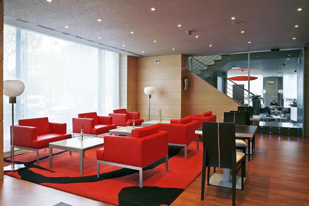 Occidental Pamplona Hotell Exteriör bild